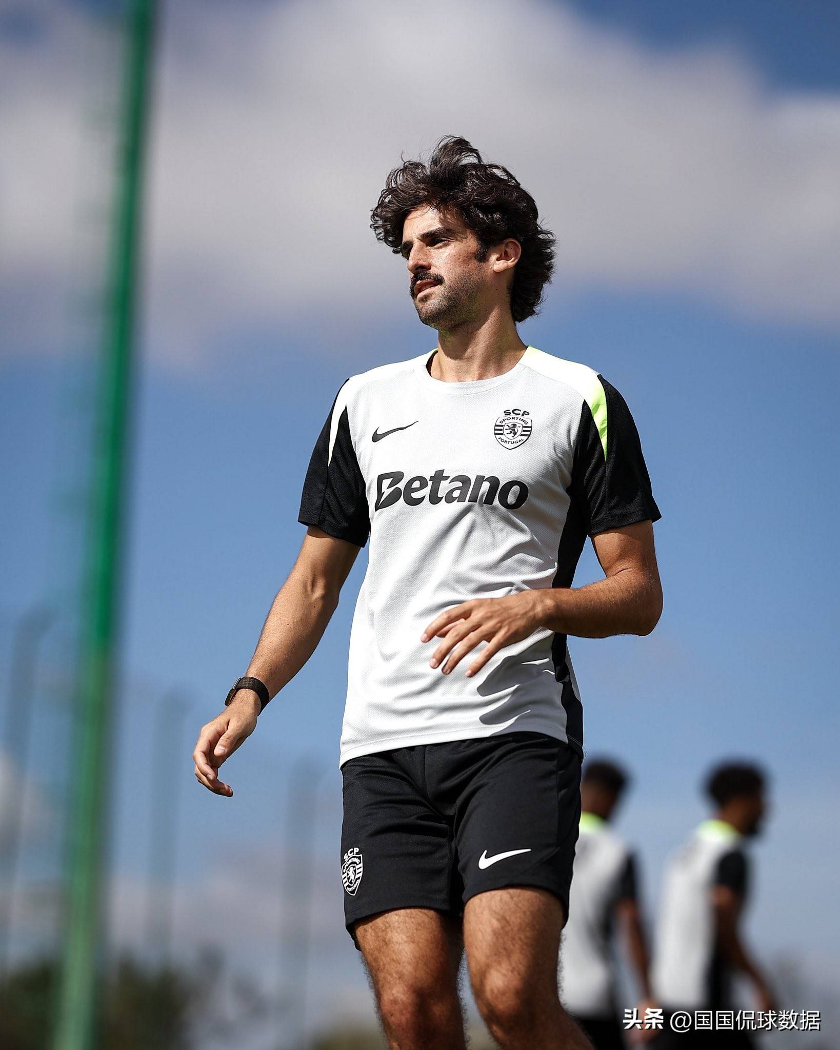 九游体育官网入口-诺丁汉森林对纽卡斯尔