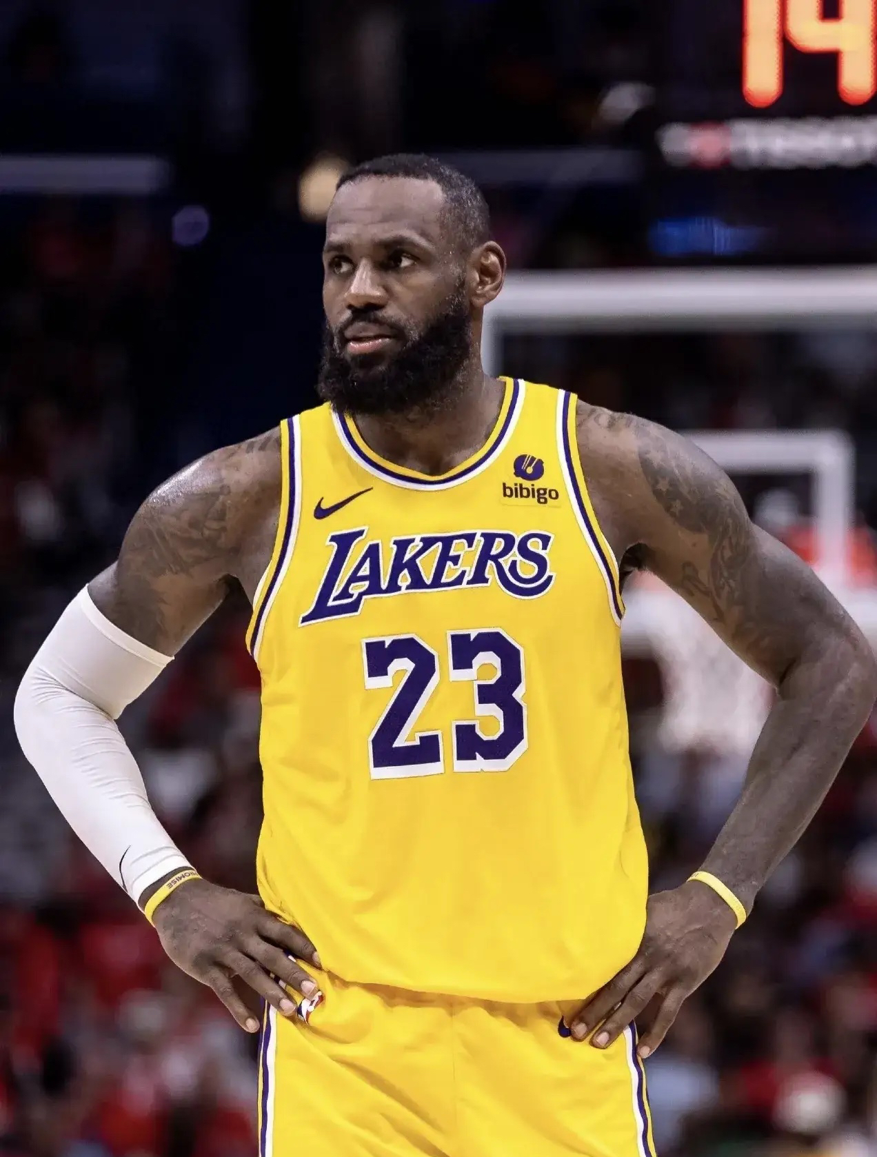 九游体育-包含詹姆斯临场换战术立刻翻盘今晨巴塞罗那备战德甲，现场解说直呼：赛前巴黎圣日耳曼备战社区盾的词条