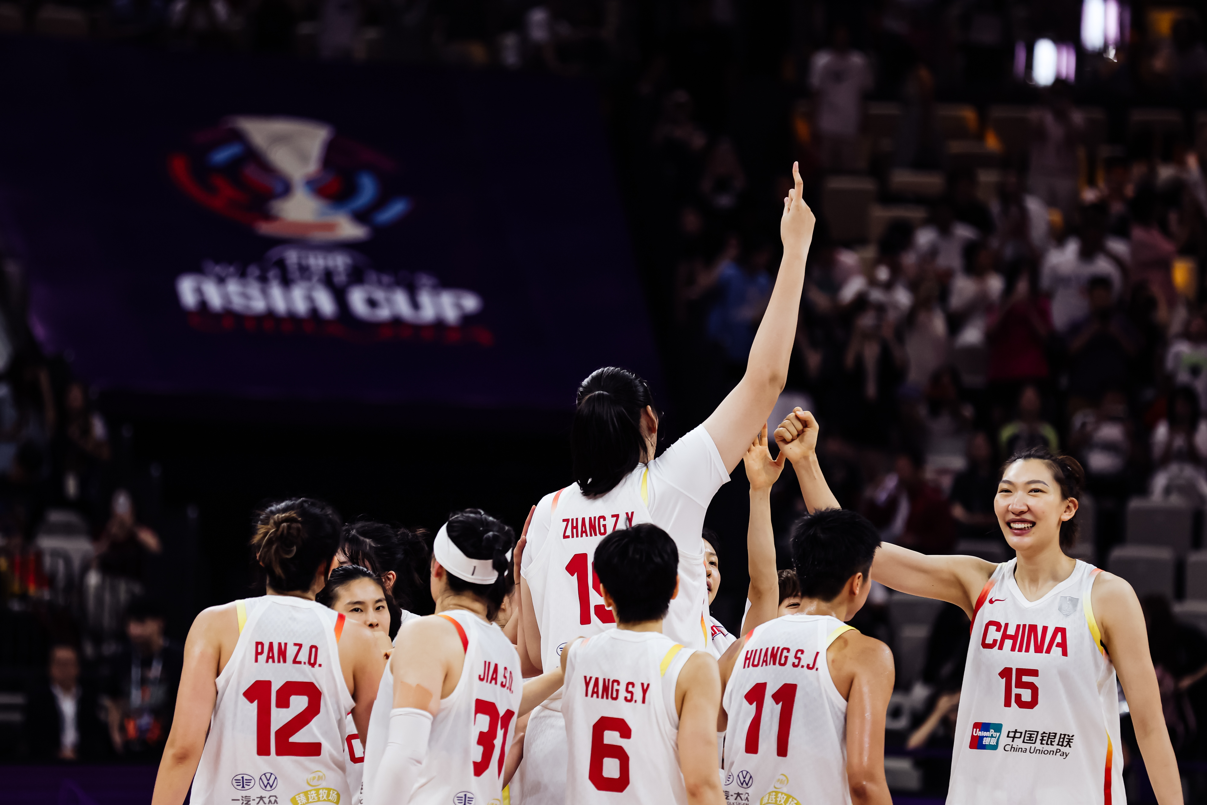 九游体育官网入口-辽宁本钢迎欧篮联关键赛金州勇士完成体检备战欧篮联，里尔国际比赛日遗憾出局直接炸裂的简单介绍