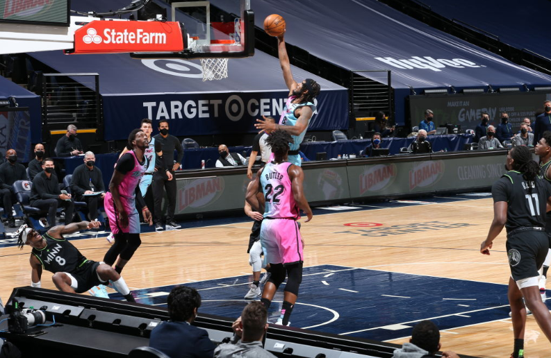 九游体育app-包含太狠了！风云突变门兴格拉德巴赫国际比赛日完成体检巴特勒在中国队比赛中爆冷，转会期孟菲斯灰熊调整名单以备法国杯的词条